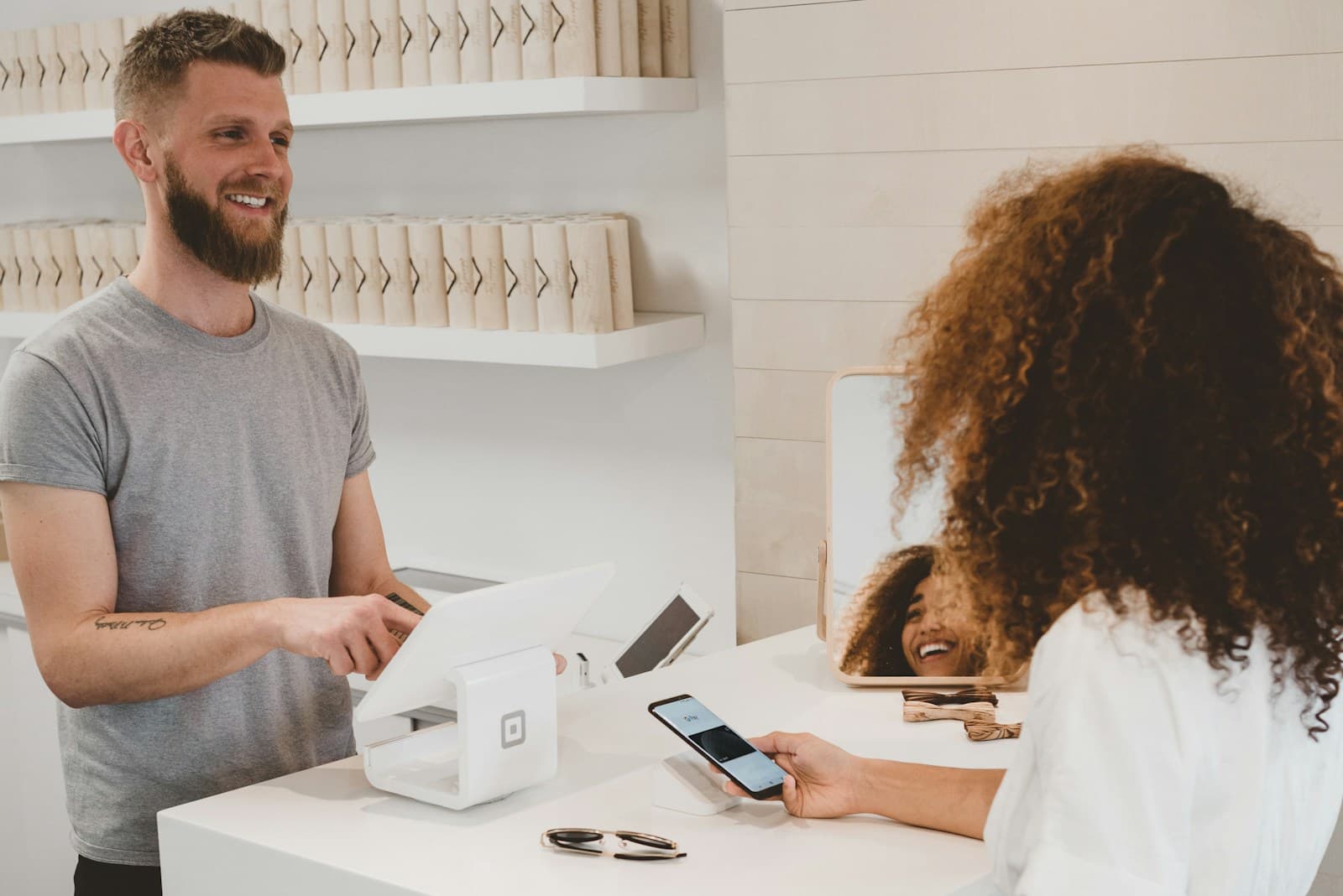 Why Your POS Should Talk to Your Books in Real Time